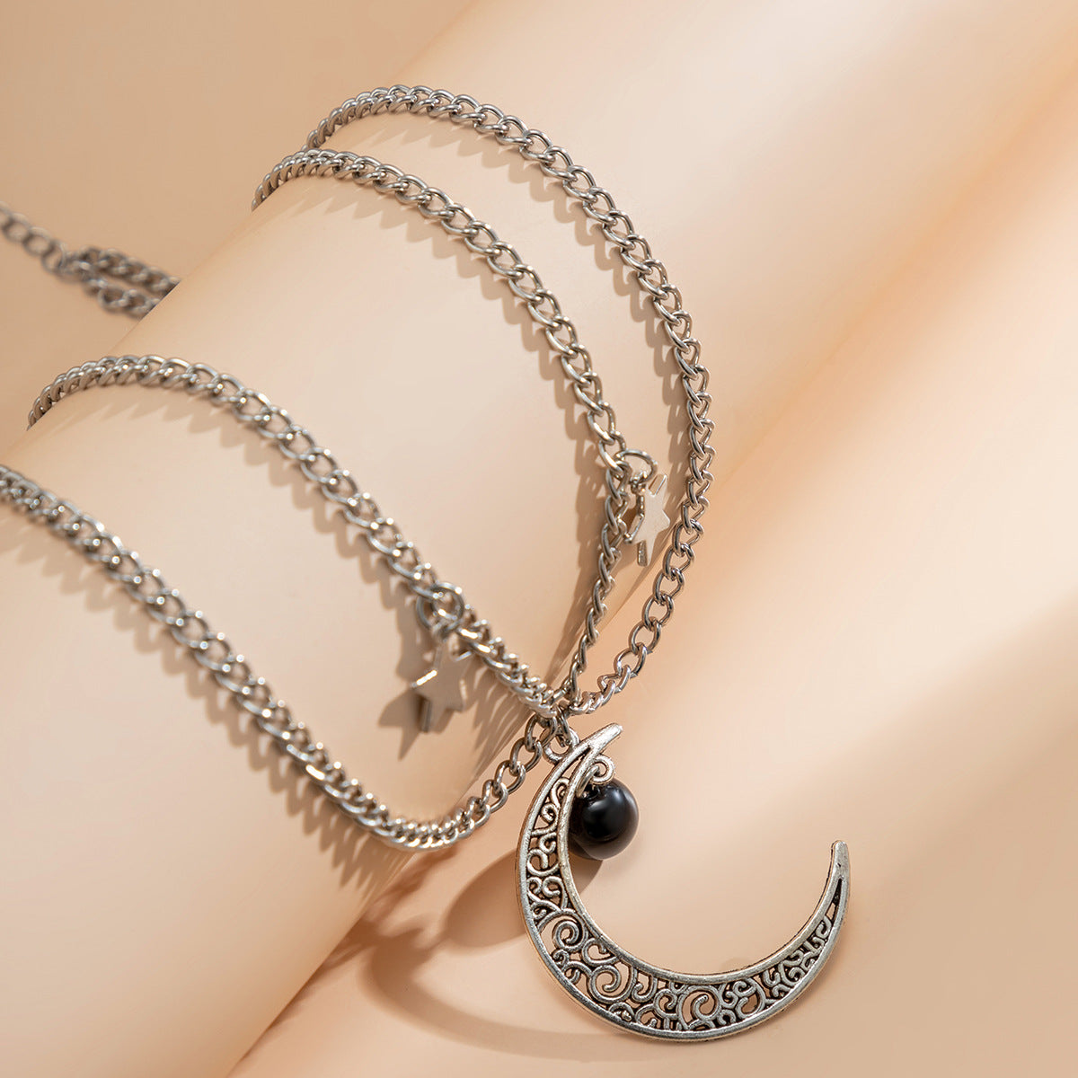 Planderful Vienna Verve Necklace – Retro Crescent Moon and Star Design