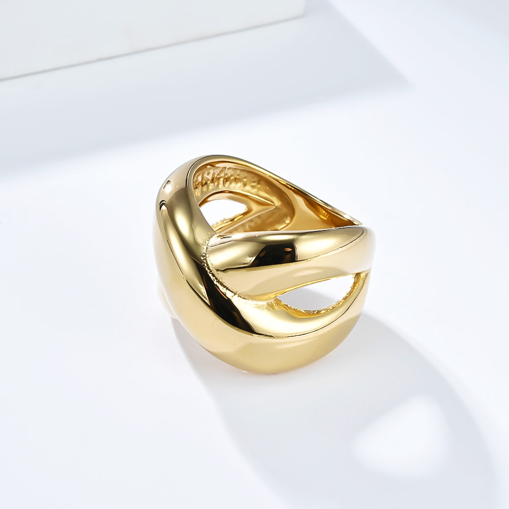 Planderful 18K Gold Plated Titanium Steel Ring For Women Smooth Finish Elegant Temperament