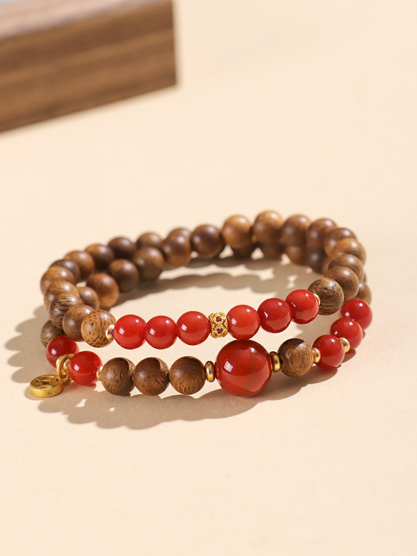 Planderful Eaglewood Double Circle Bracelet – Niche Literary and Retro Design