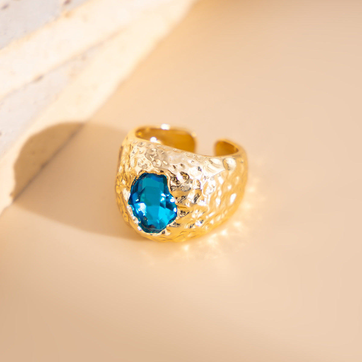 Planderful Vienna Verve Ring – Exaggerated Punk Geometric Design