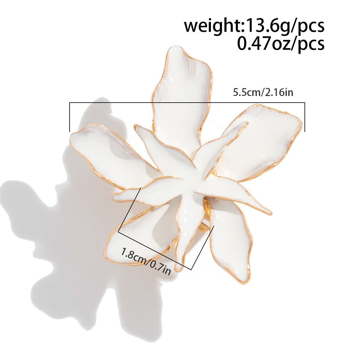 Planderful Vienna Verve Five Petaled Flower Ring Three Dimensional Metal Statement for Bold Fashion Lovers