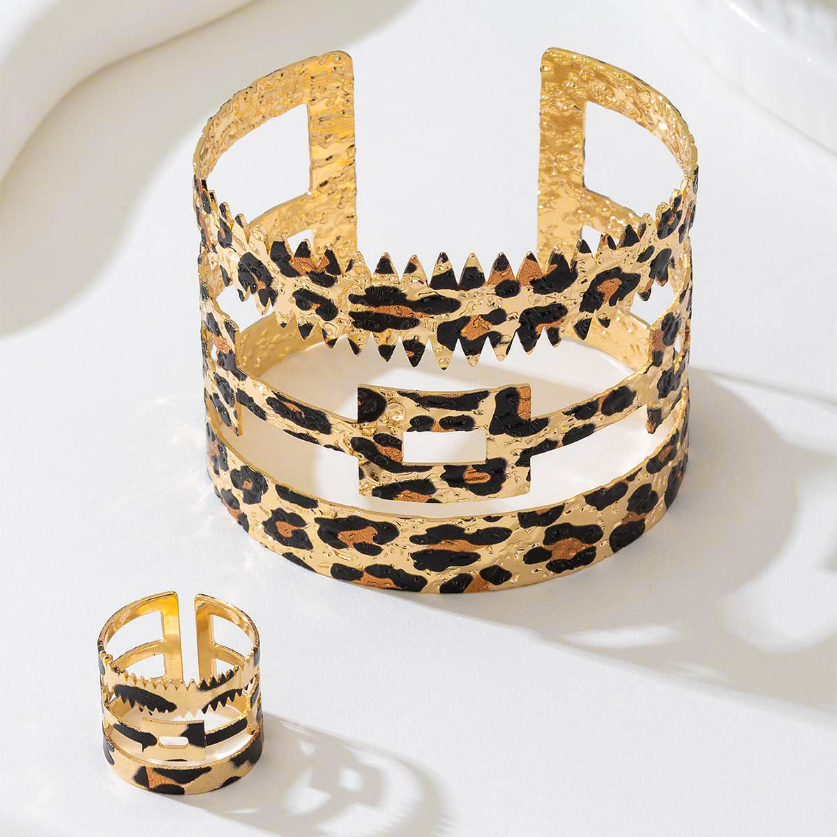 Planderful Vienna Verve Jewelry Set – Trendy Metal Geometric Design