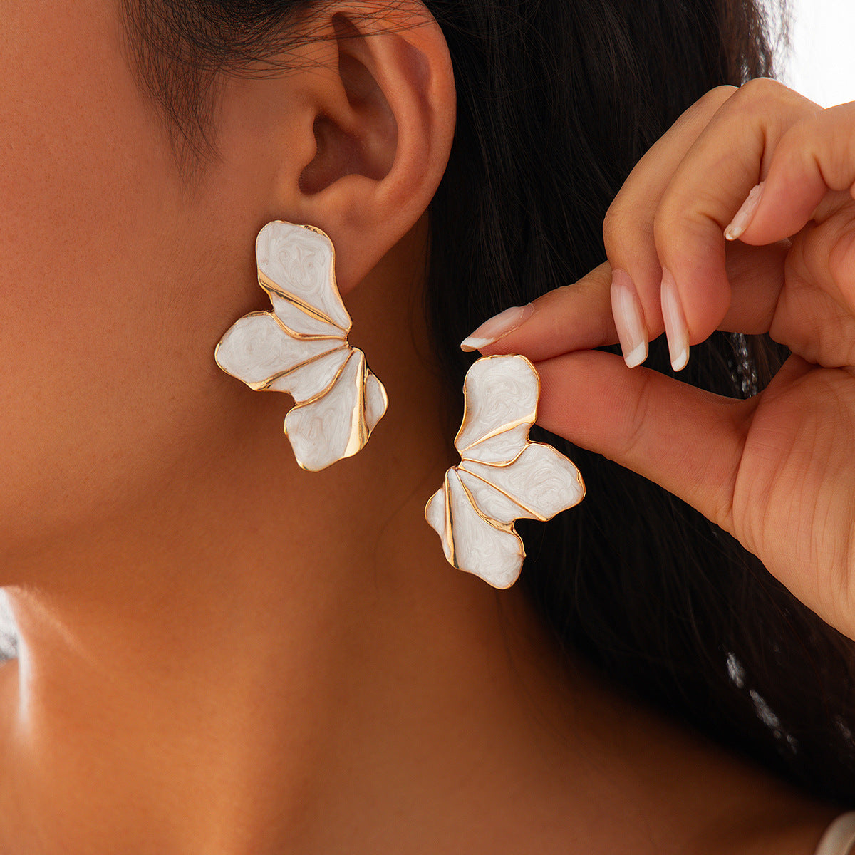 Planderful Vienna Verve Petal Flower Stud Earrings Exaggerated Petal Design For Women