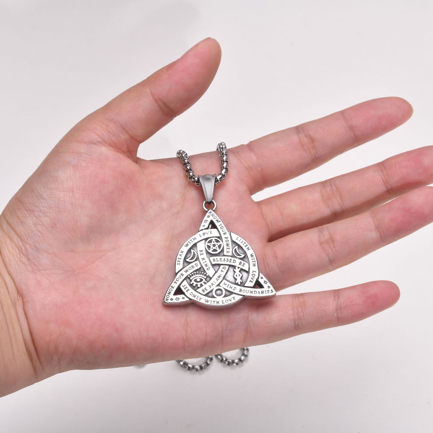 New Men's Stainless Steel Celtic Knot Pendant Jewelry