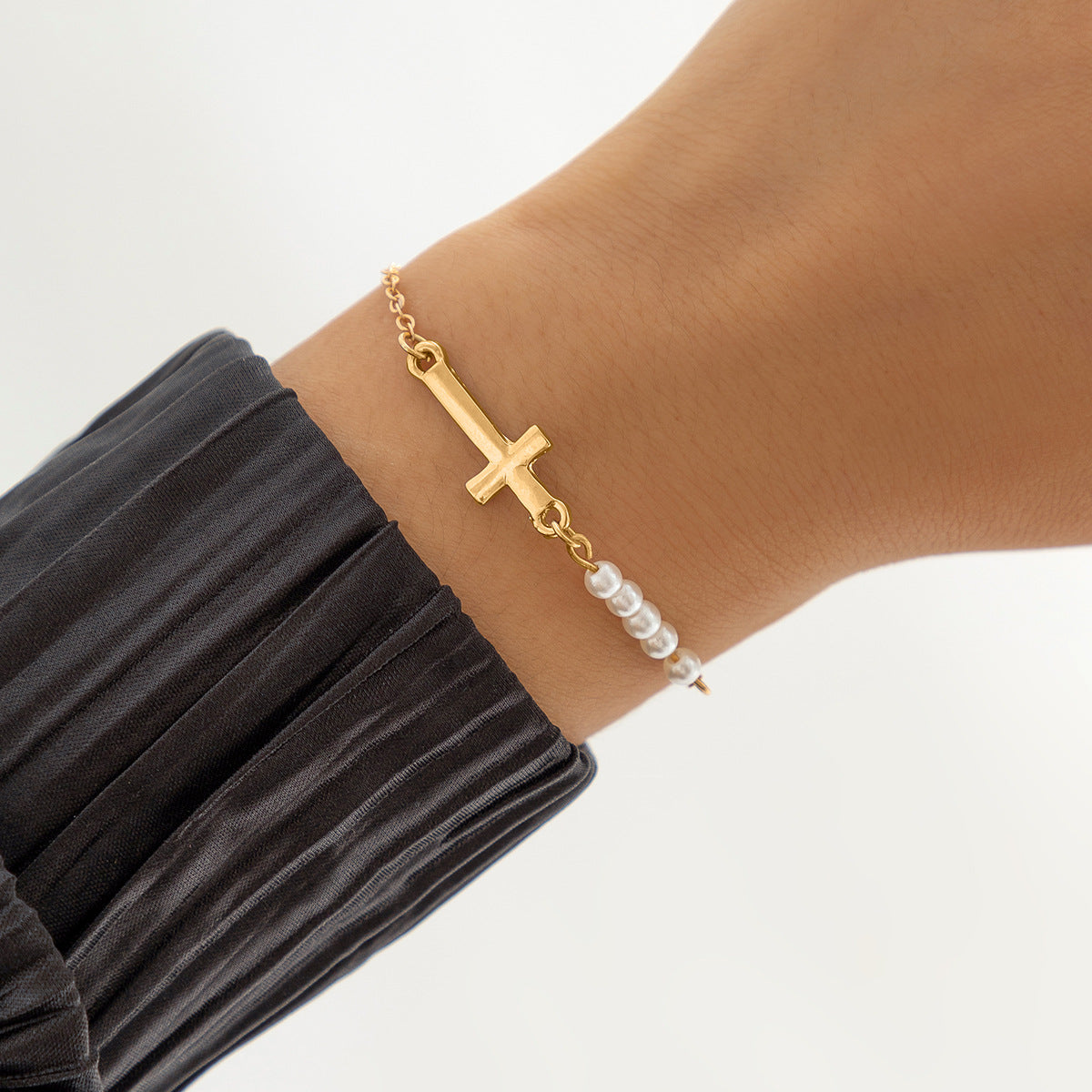 Planderful Vienna Verve Geometric Chain Bracelet For Women With Faux Pearl Cross Accent Versatile Statement Jewelry