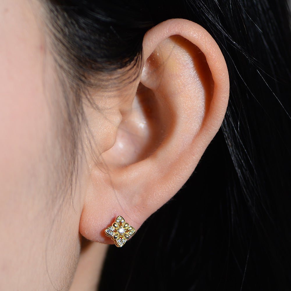 S925 Sterling Silver Zircon Lucky Four-Leaf Clover Earrings Design Earrings