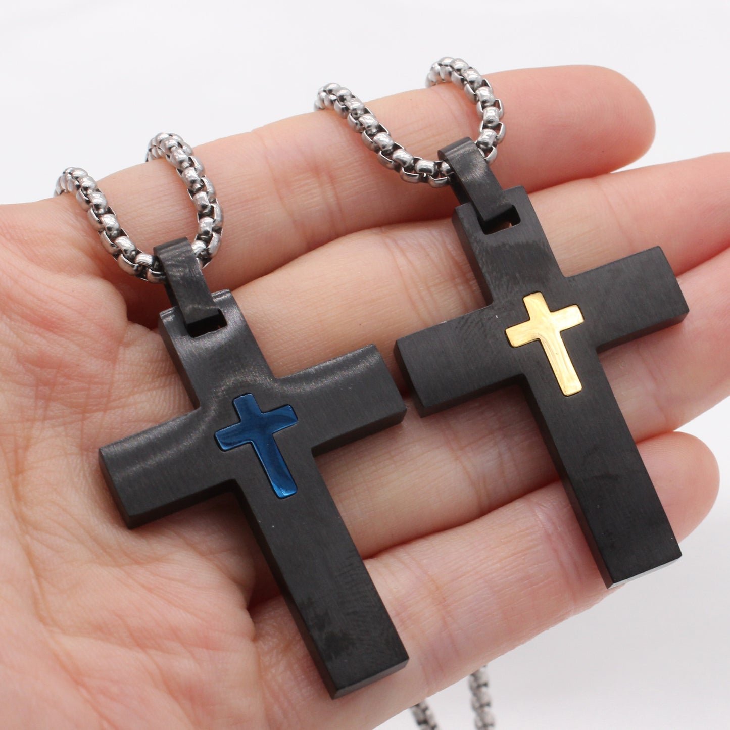 Retro Titanium Steel Cross Pendant for Men - European and American Style Wholesale Jewelry