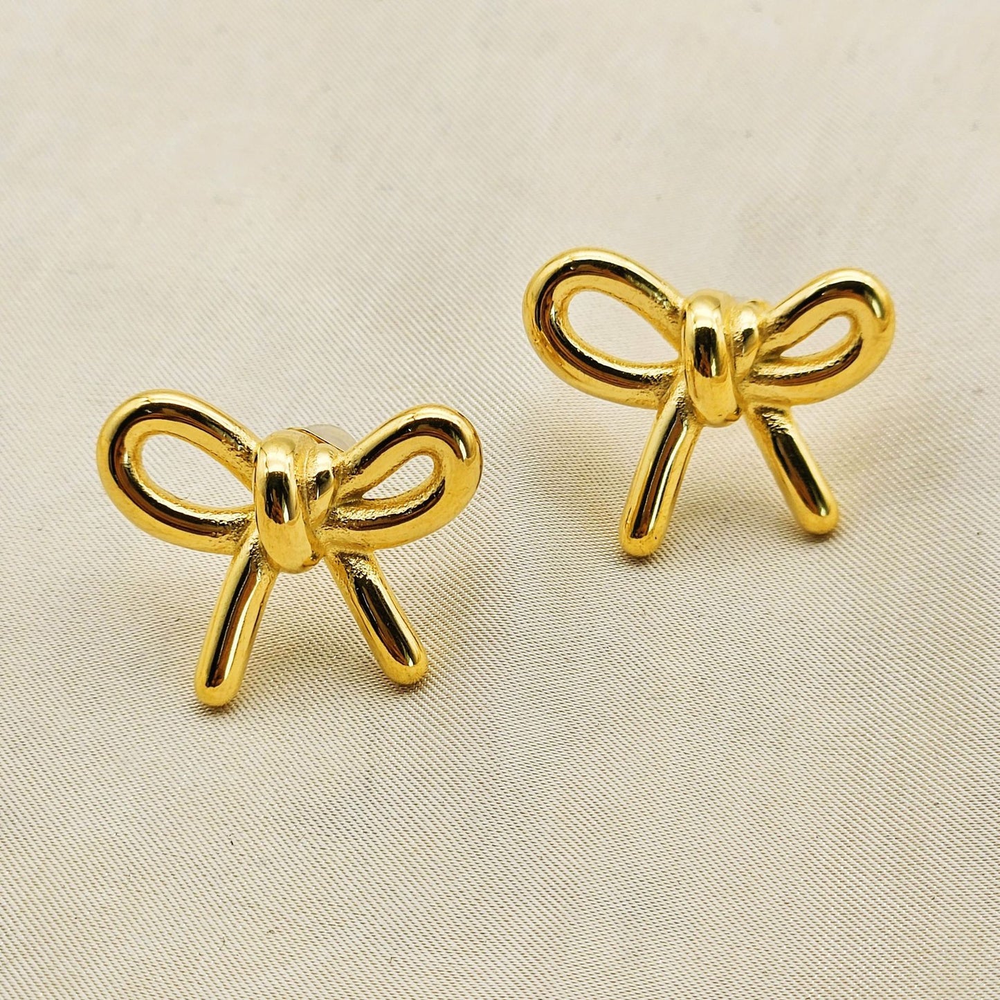 Planderful Stainless Steel Stud Earrings Ribbon Bow Gold Plated For Women Everyday Statement French Style