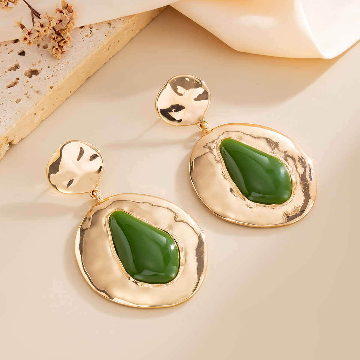Planderful Gem Pendant Earrings Hong Kong Style Irregular Water Drop Retro Statement Jewelry For Fashionable Women