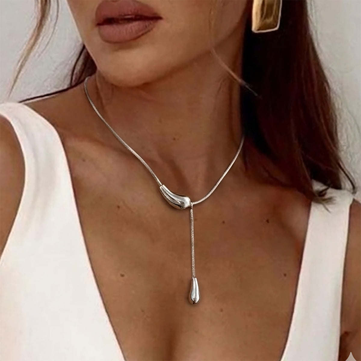 Spice Girl Feng Shui Drop Pendant Y-Shaped Fringed Necklace Cold Snake Bone