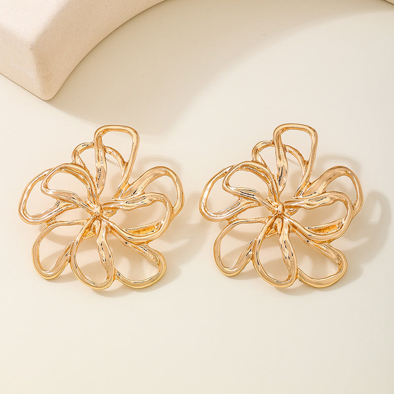 Planderful Vienna Verve Earrings – Unique Irregular Hollow Line Design