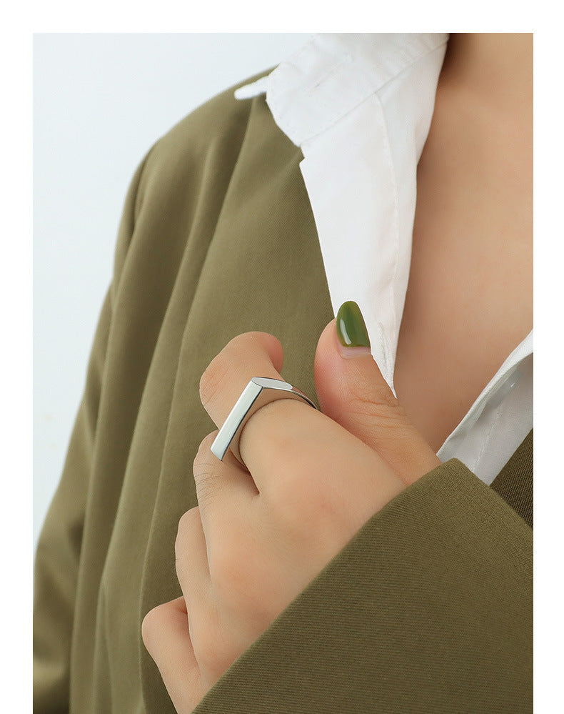 Icy Winds Retro Geometric Ring with Trendy Metal Charm Hand Jewelry