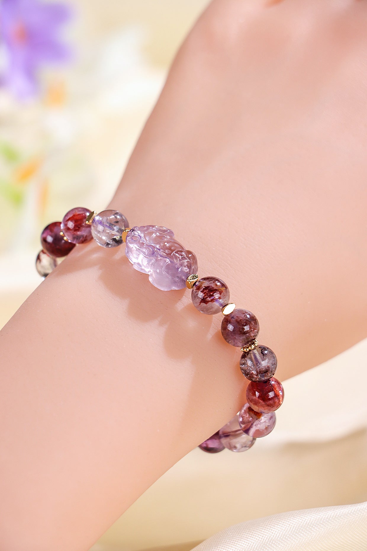 Planderful Fortune's Favor Bracelet – Elegant Amethyst and Golden Cicada Design