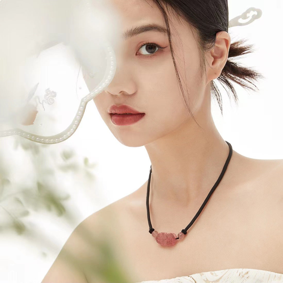 Strawberry Quartz Crystal Pixiu Pendant Necklace
