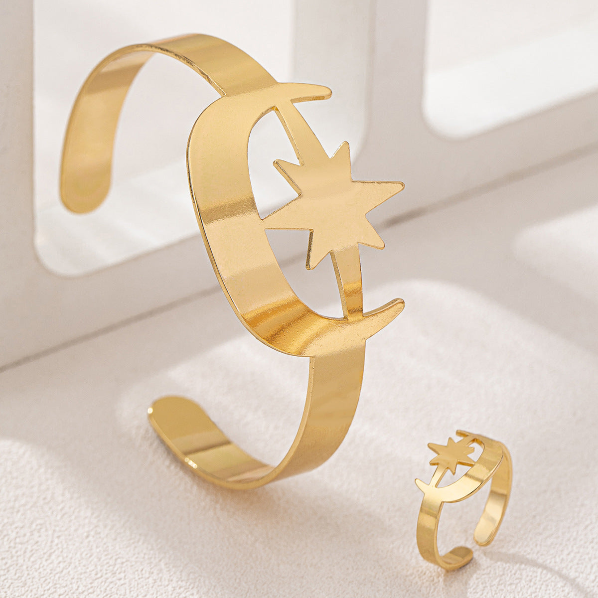 Fashionable Personalized Star Moon Bracelet Ring Set for Women