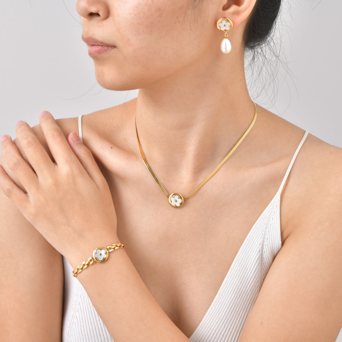 Shell Gold-Plated Stainless Steel Earrings Unisex