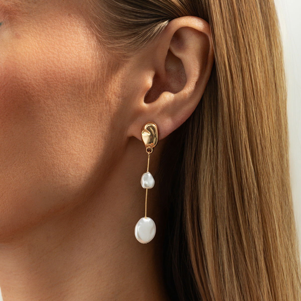 Planderful Pearl Geometric Pendant Earrings For Women Verve