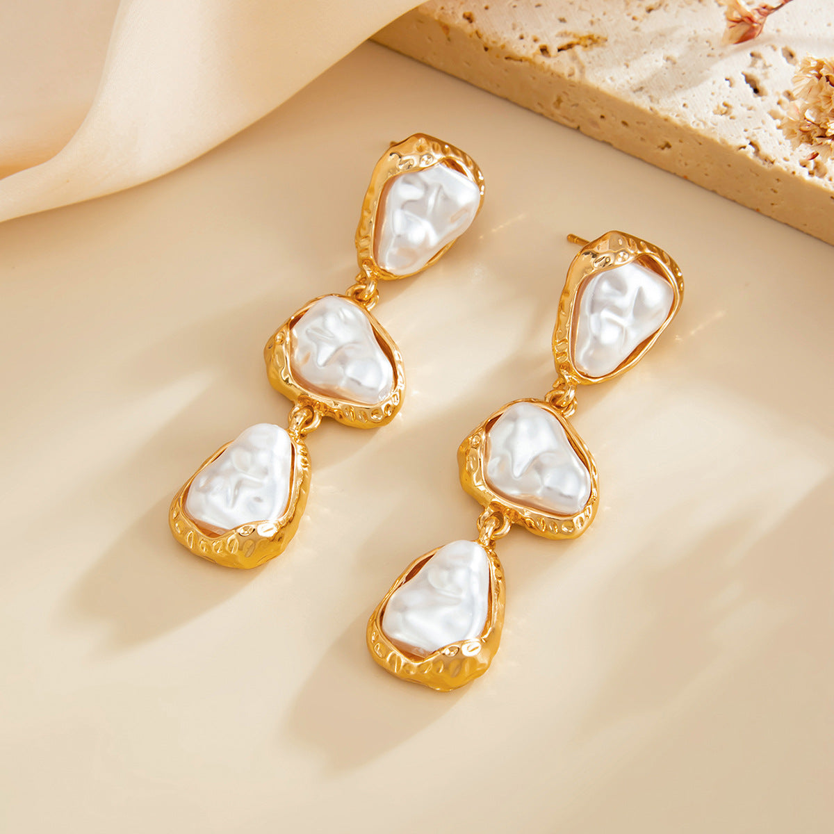 Planderful Pearl Geometric Pendant Earrings For Women Verve