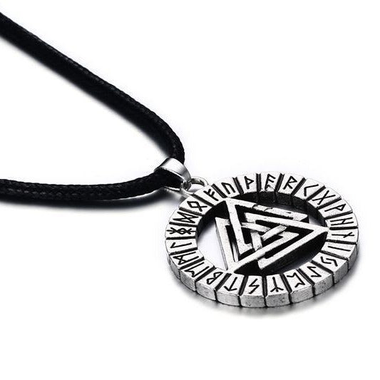 Cross-Border E-Commerce Wholesale Viking Pendant Necklace