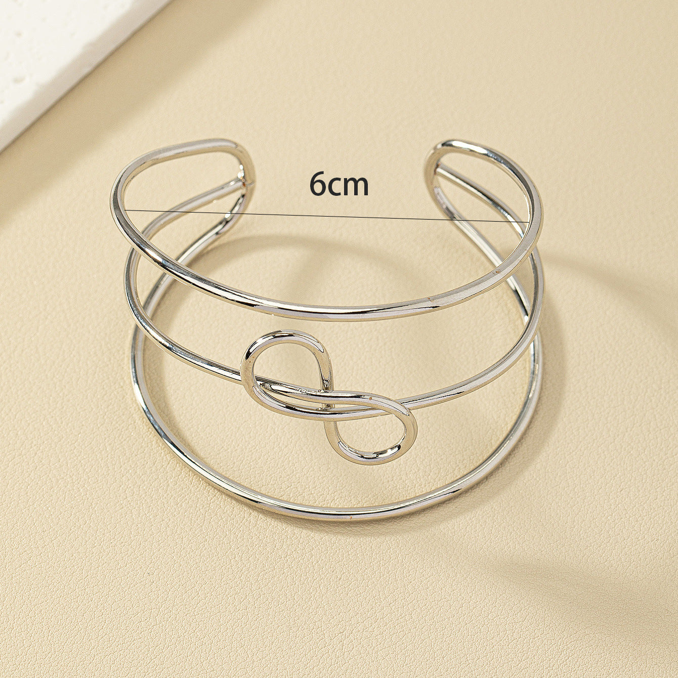 Adjustable Metal Line Bracelet - Vienna Verve Collection