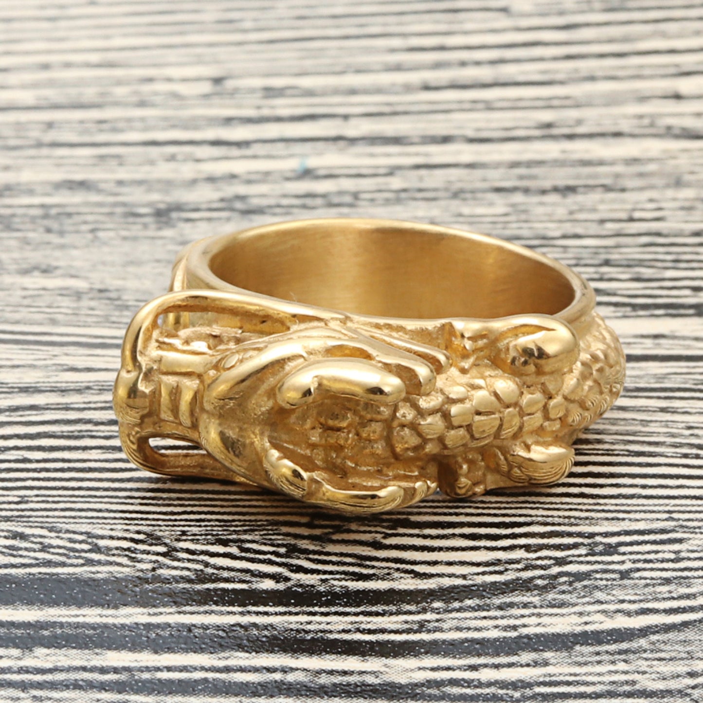 Titanium Steel Retro Dragon Head Ring for Men - Punk Trendy Design in Sizes 8-12