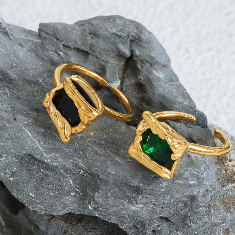 Retro Green and Black Zircon Titanium Steel Ring with Luxe Appeal