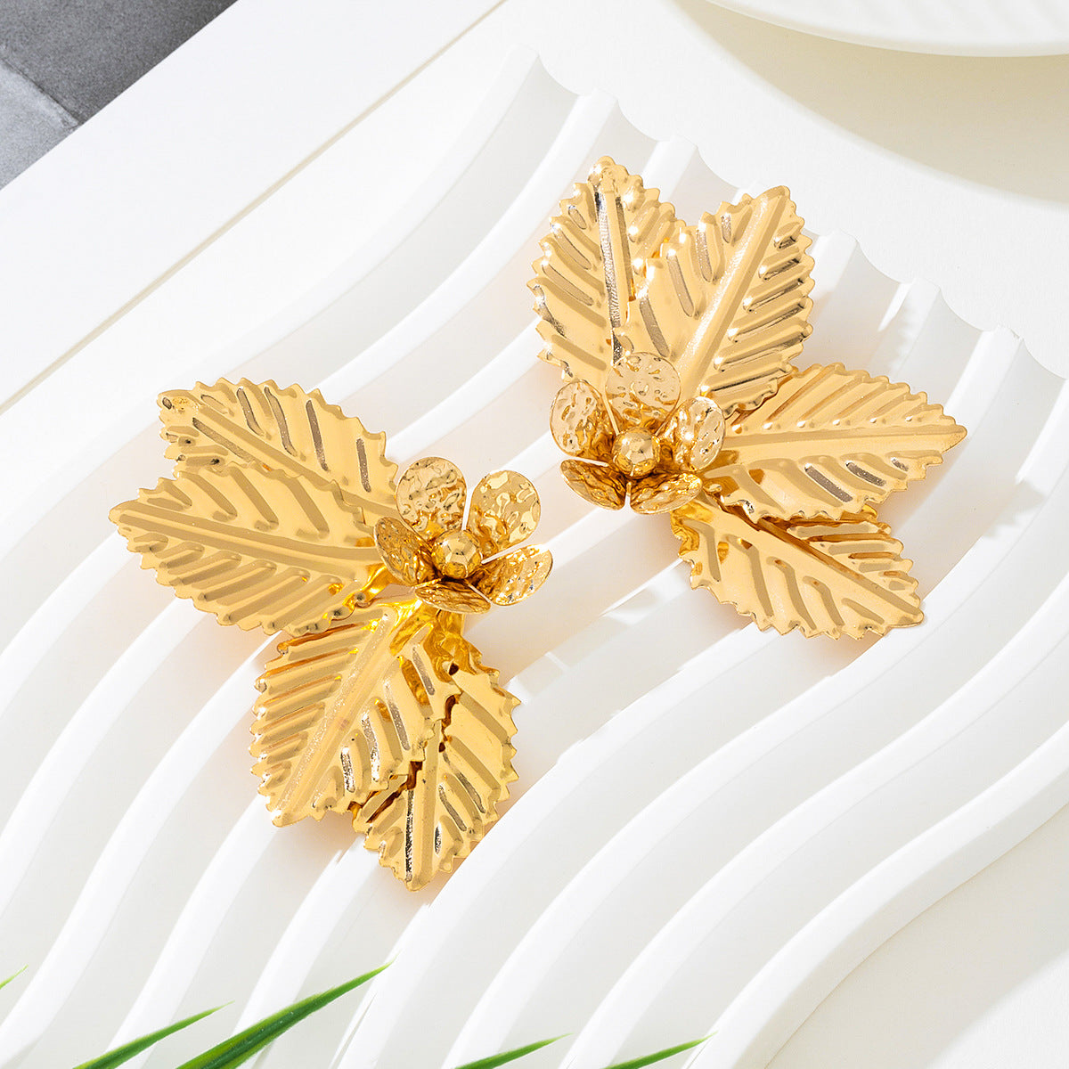 Planderful Vienna Verve Earrings – Exaggerated Metal Leaf Design