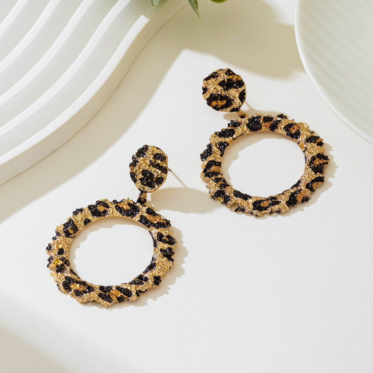 Planderful Vienna Verve Earrings – Exaggerated Metal Geometric Design