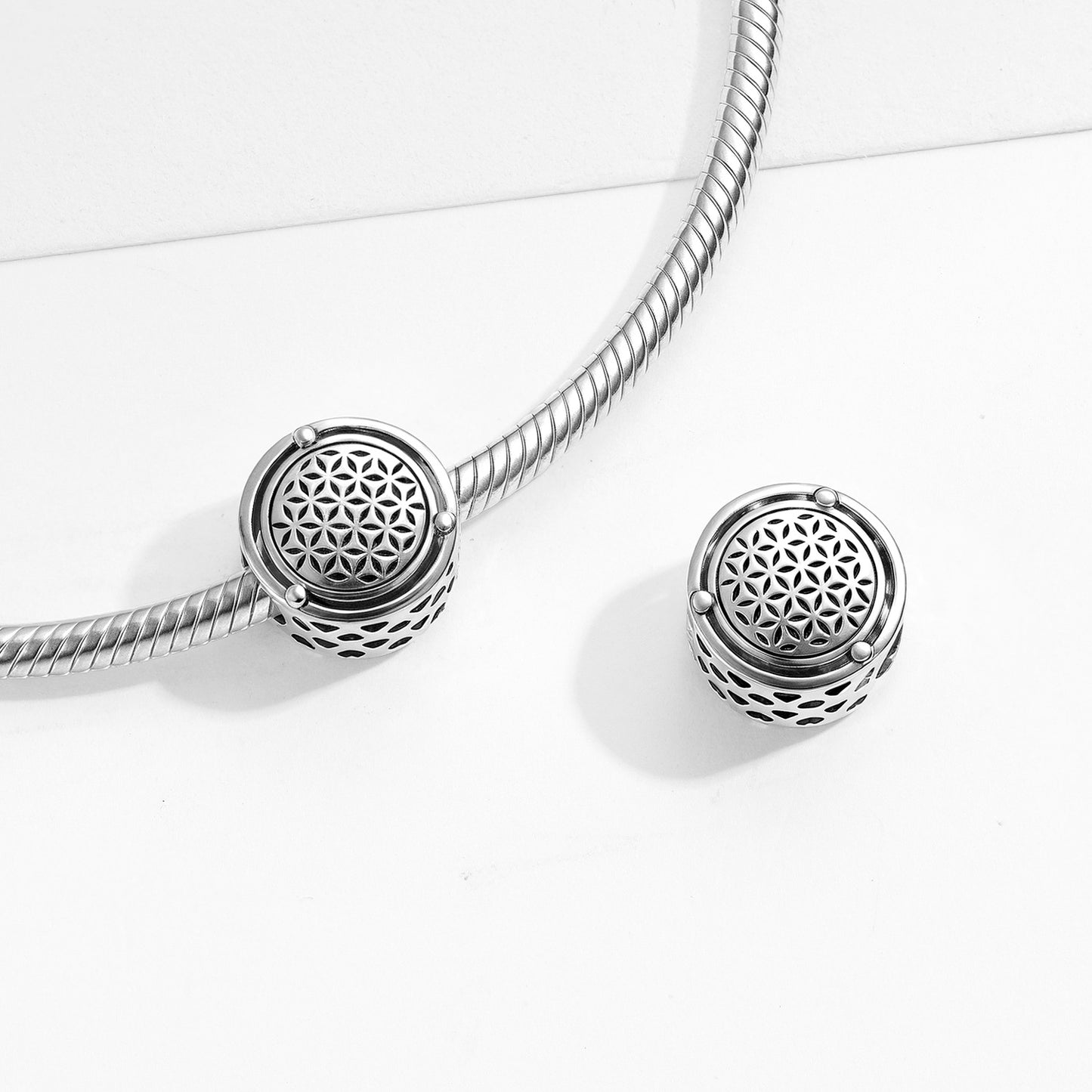 Planderful Sterling Silver Flower Of Life Beading Pendant