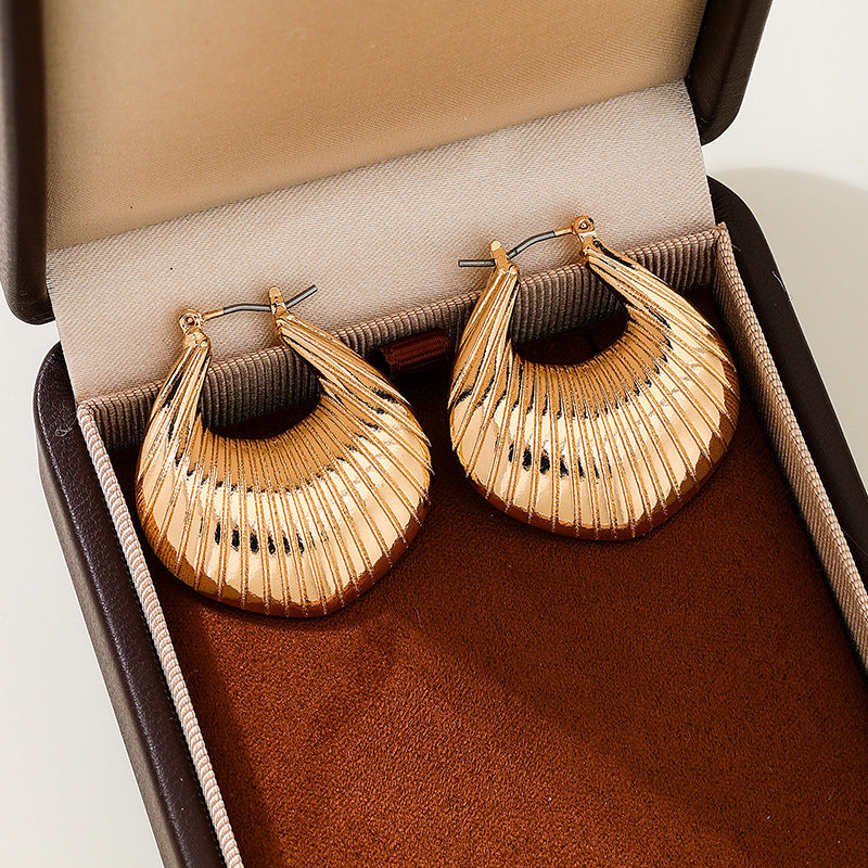 Planderful Vienna Verve Earrings – Retro Metal Chubby Design