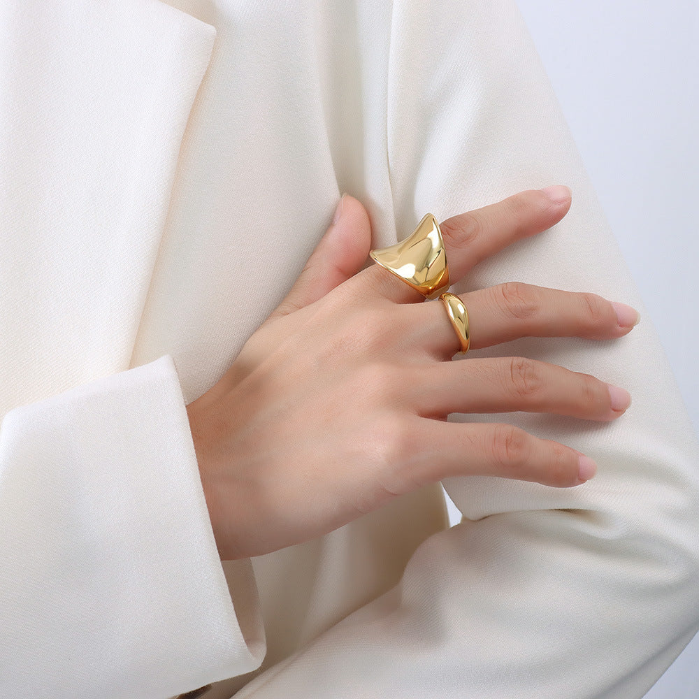 Internet Sensation Gold-Plated Titanium Steel Ring with Unique Design