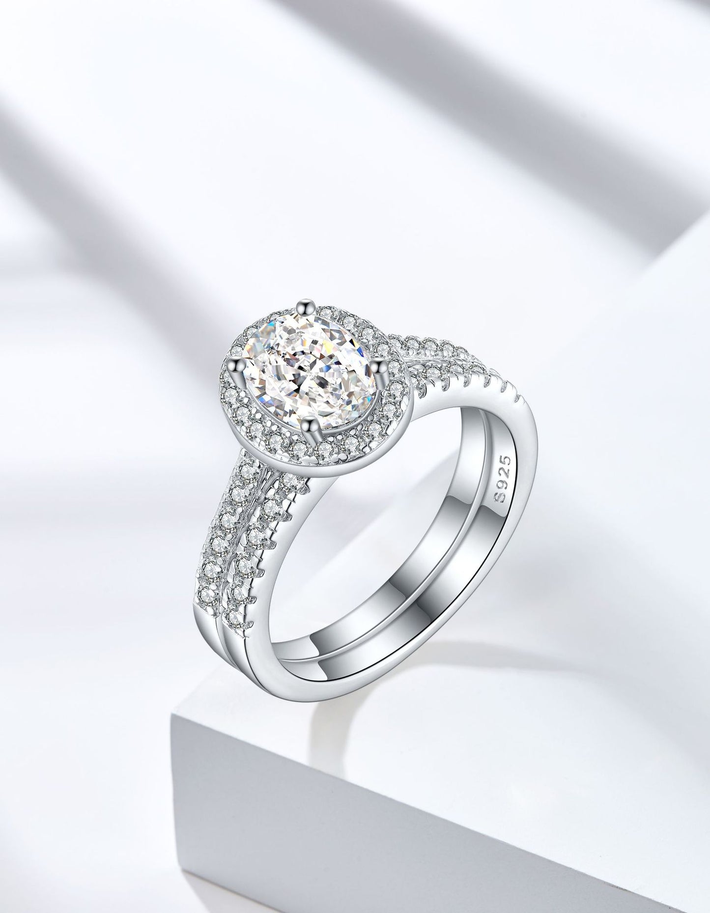 S925 Sterling Silver 1.5ct Flame Ice Flower Cut Oval Ring