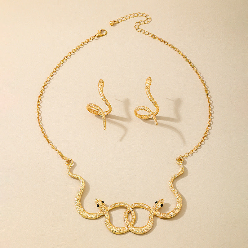 Zodiac Snake Necklace for Women by Planderful Stylish Trend