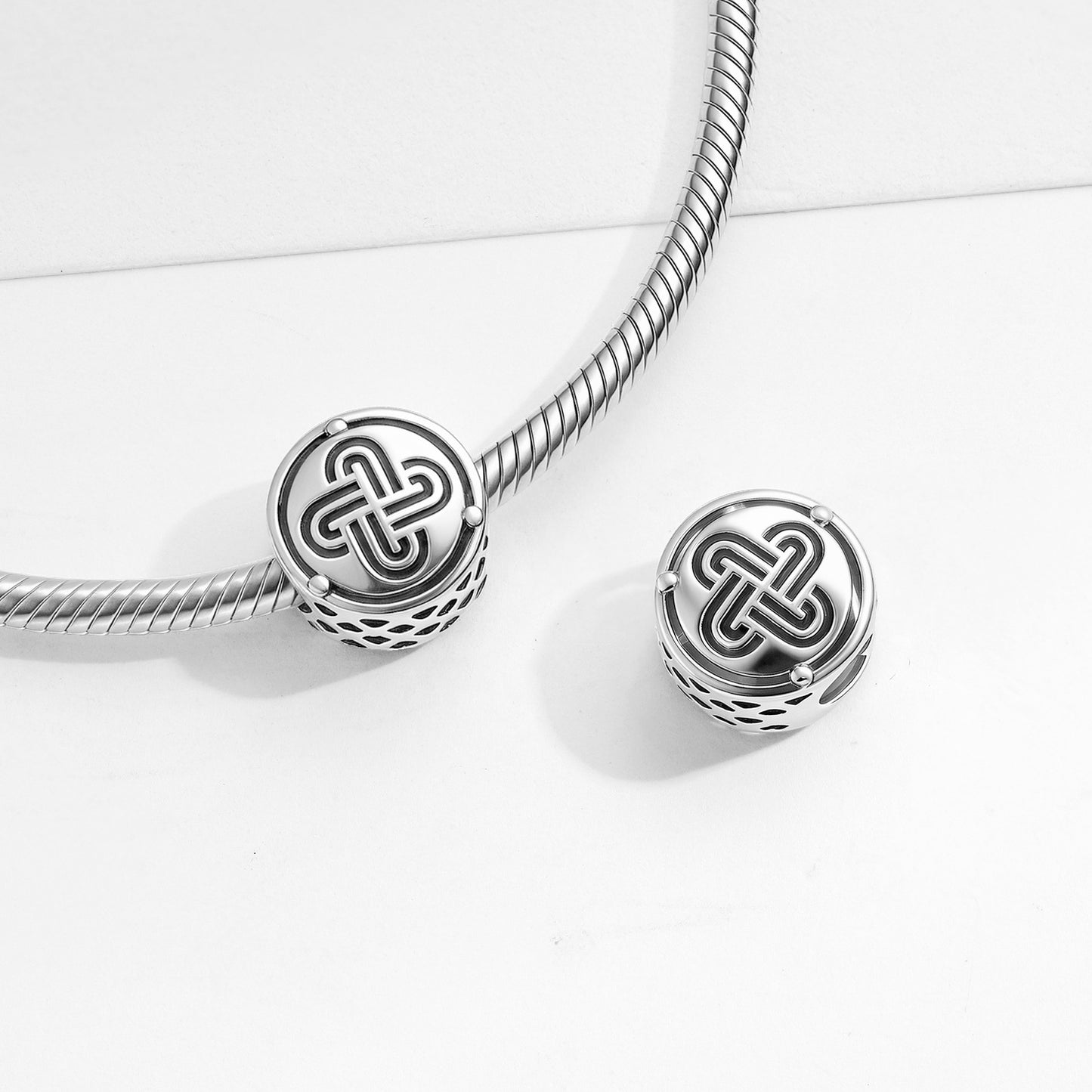 Planderful Jewelry Solomon's Knot Beaded Bracelet