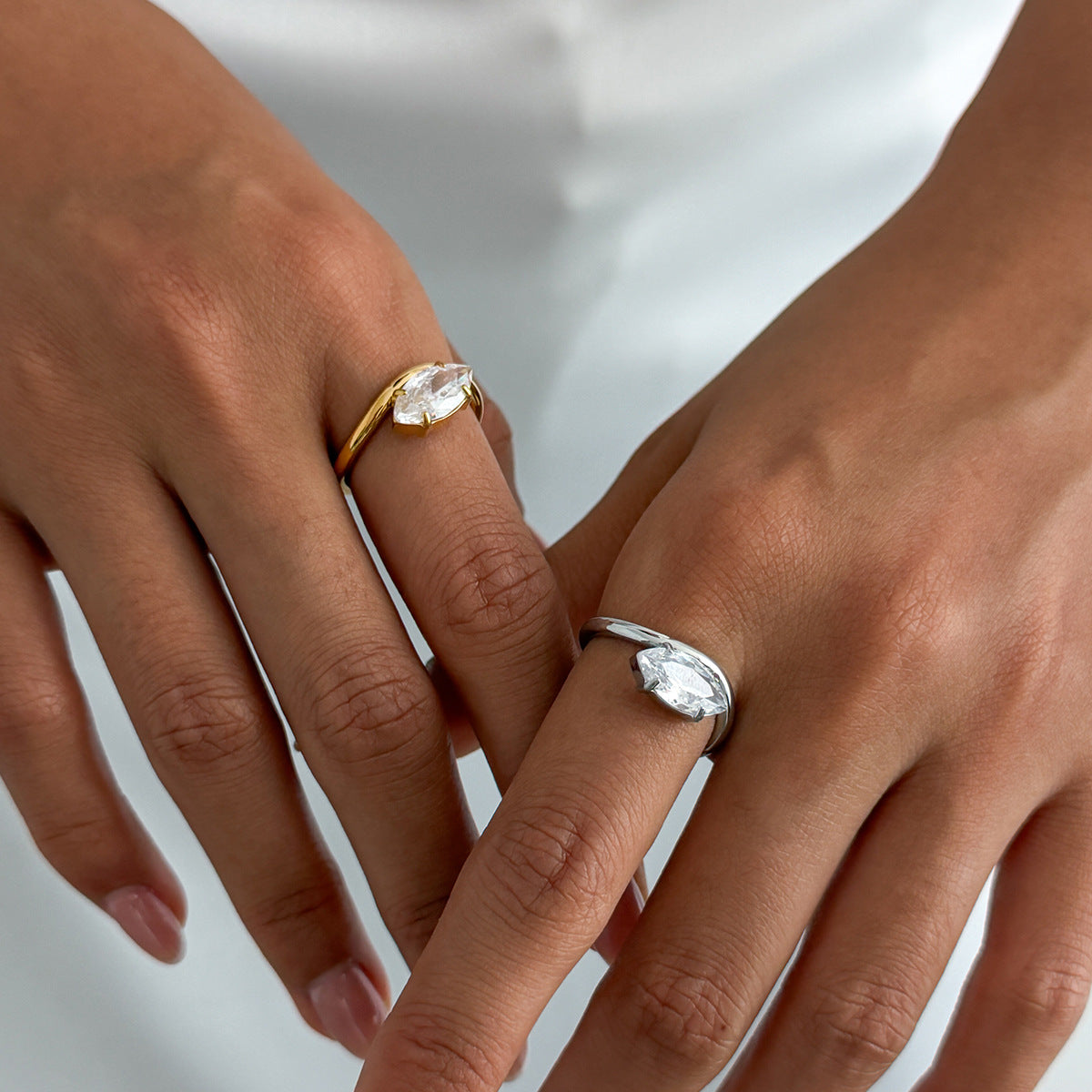 Planderful Vienna Verve Stainless Steel Zircon Horse Eye Ring For Modern Commuters