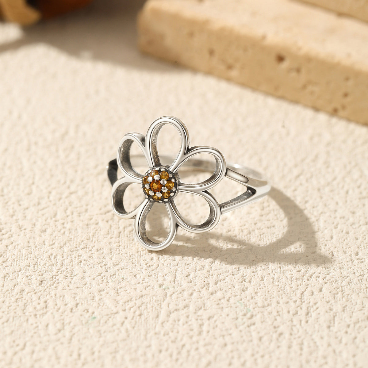 925 Sterling Silver Openwork Floral Ring
