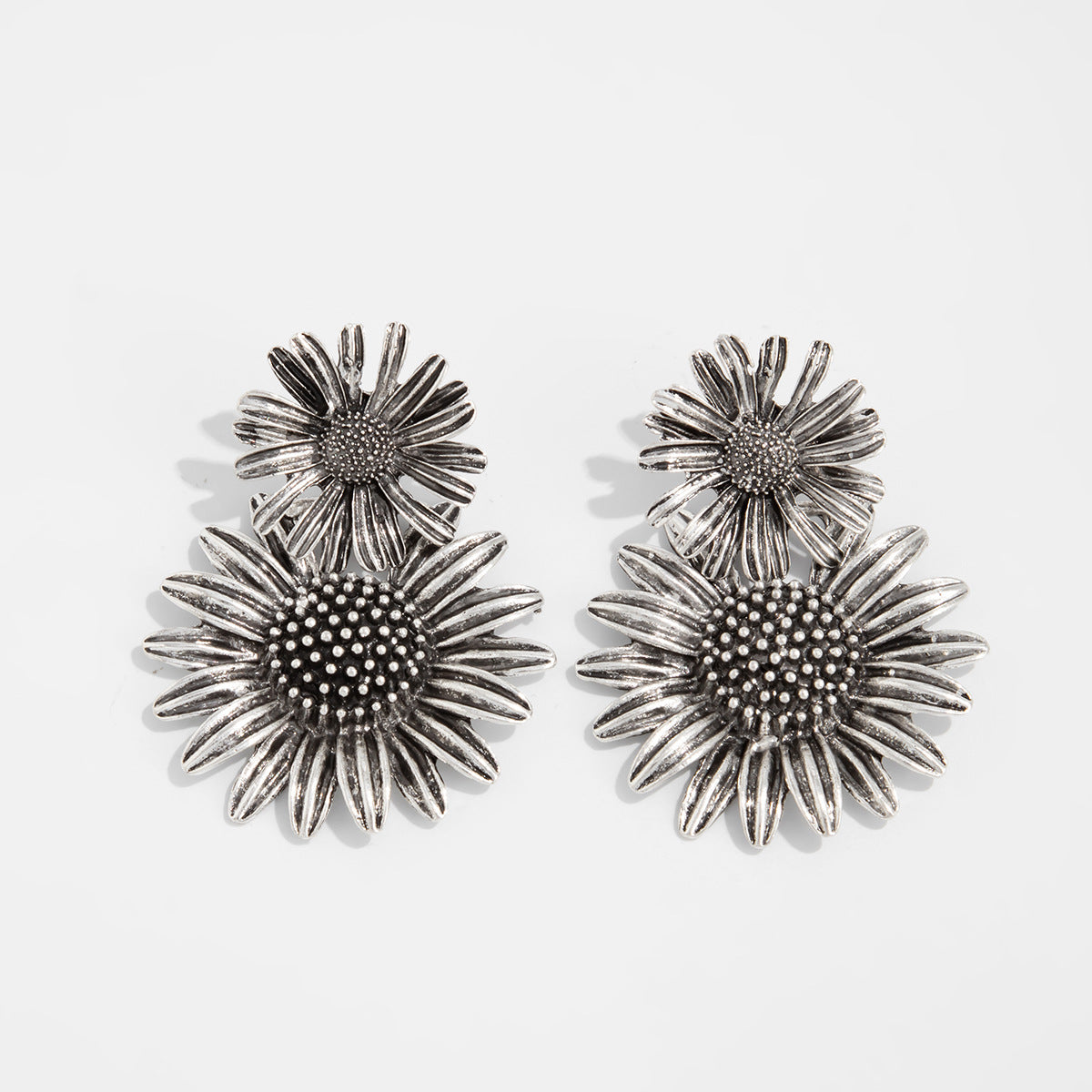 Planderful Vienna Verve Three Dimensional Sunflower Pendant Stud Earrings For Women Statement Retro Liquid Style