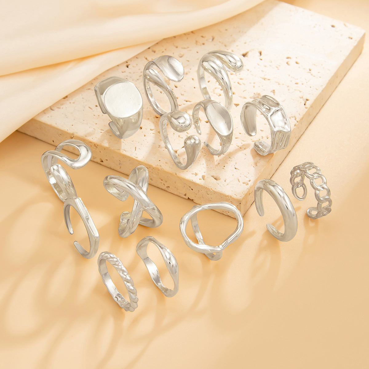 Planderful Vienna Verve Geometric Ring With Liquid Joint Design For Women Modern Minimal Metal Jewelry