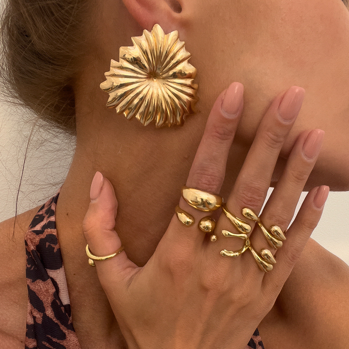 Planderful Vienna Verve Earrings Set – Elegant Water Droplet Design