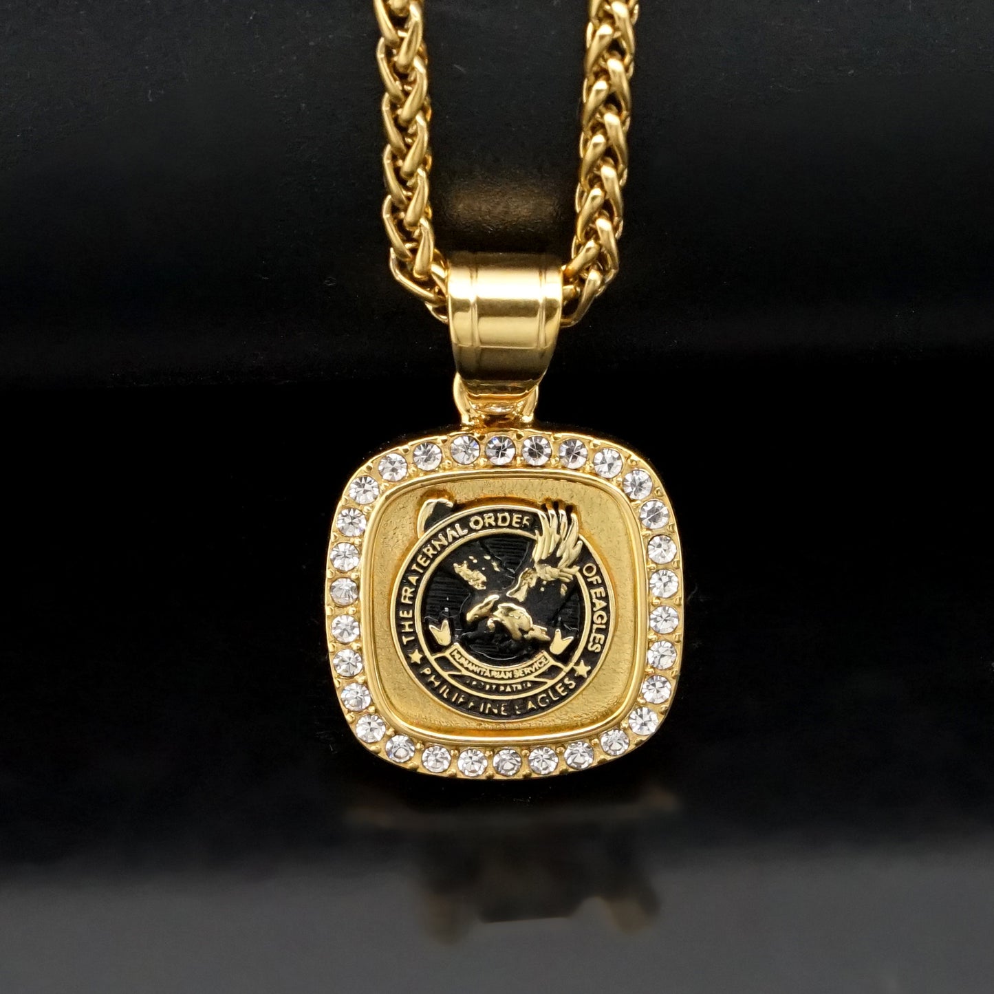 Planderful Square Eagle Pendant Necklace Unisex Gold Plated Zircon Stainless Steel Protection Statement Piece