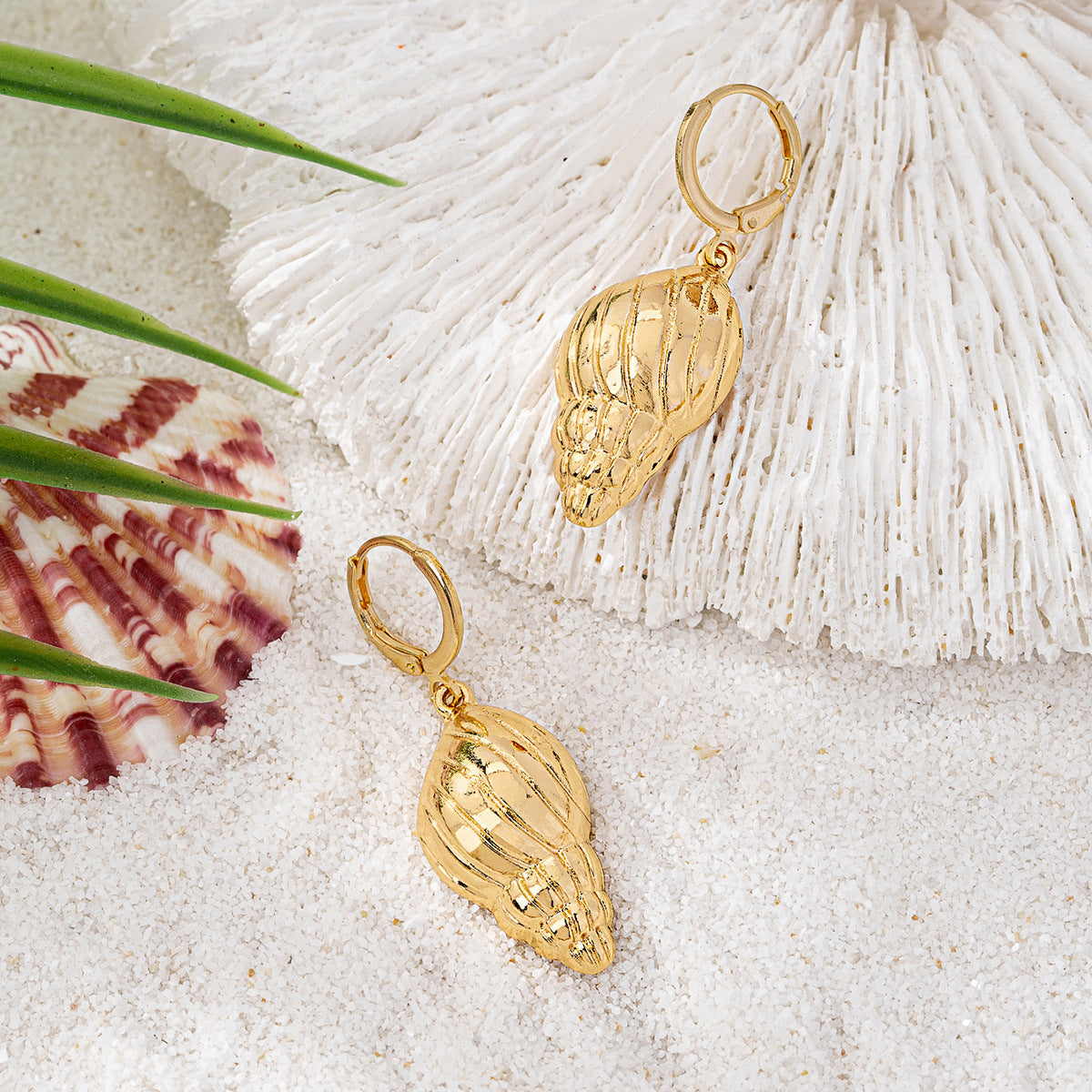 Planderful Vienna Verve Earrings – Ocean-Inspired Metal Starfish and Conch Design