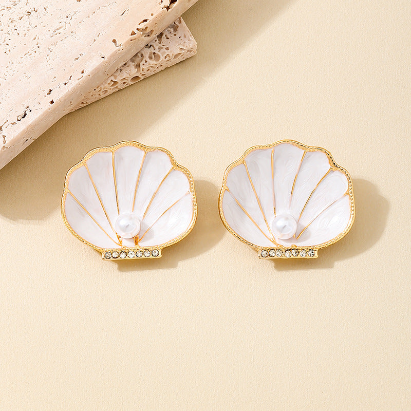 Planderful Vienna Verve Earrings – Creative Enamel Marine Life Design