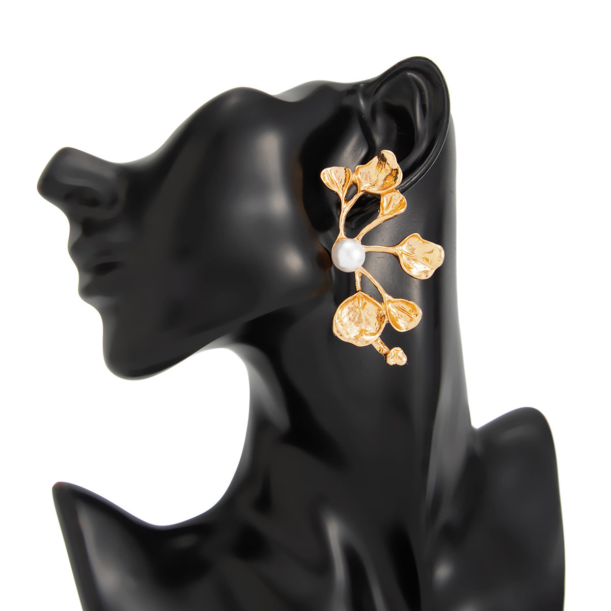 Planderful Vienna Verve Imitation Pearl Leaf Stud Earrings For Women Elegant 3D Flower Geometric Design