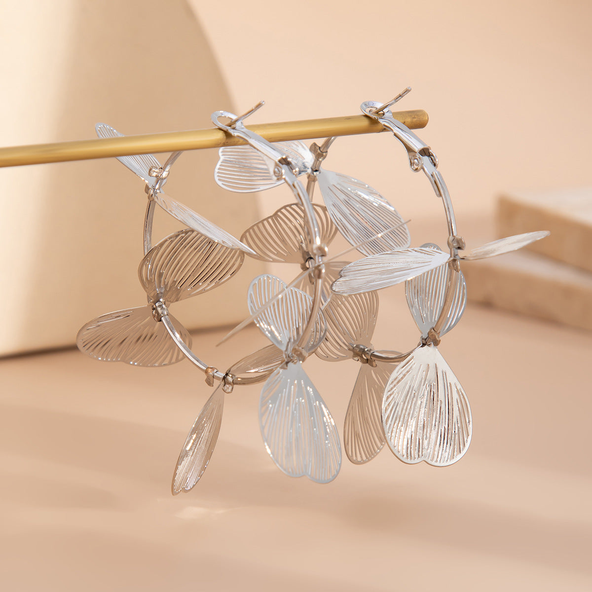 Planderful Vienna Verve Earrings – Elegant Ginkgo Leaf Design