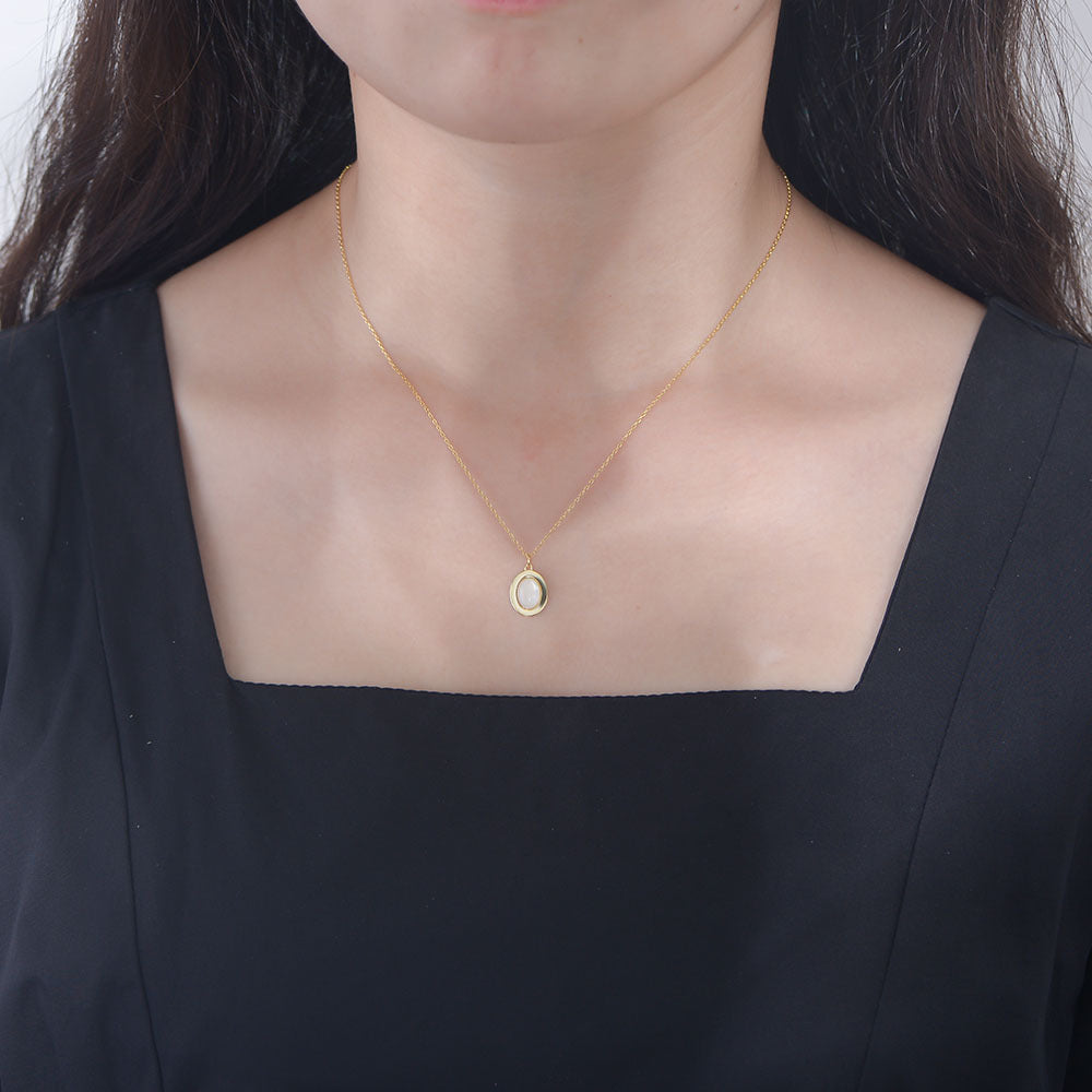 Retro Oval Natural White Fritillary Shell Pendant Sterling Silver Necklace