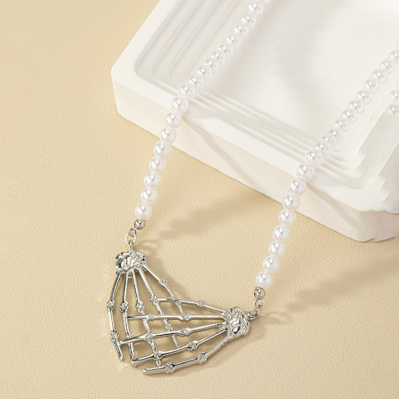 Pearl and Metal Hand Pendant Choker Necklace - Elegant Clavicle Chain Jewelry