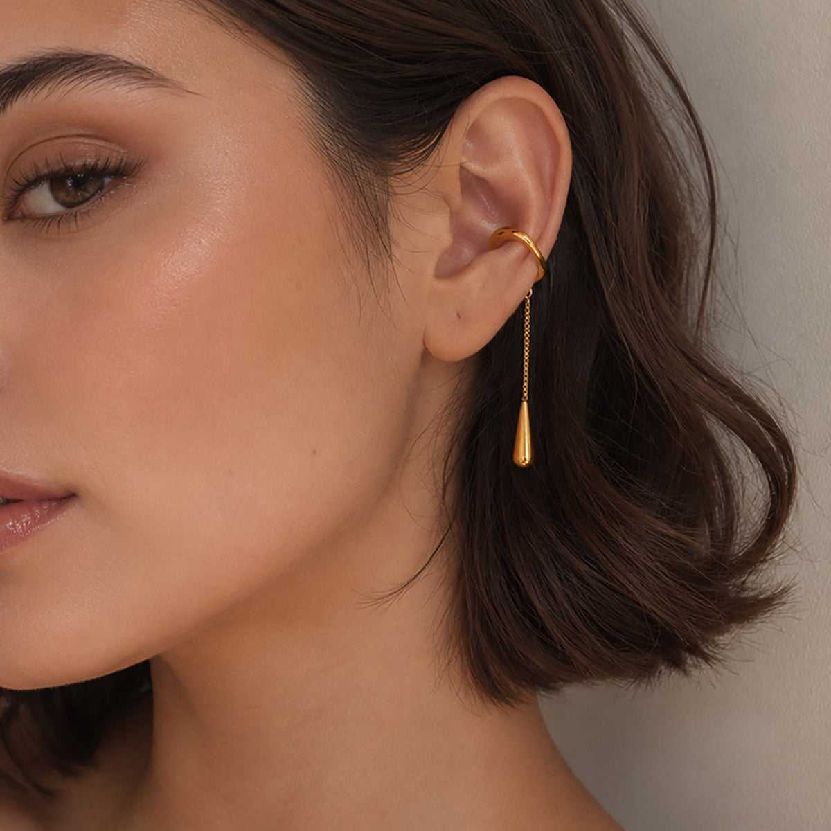 Planderful Vienna Verve Stainless Steel Water Drop Ear Clips No Piercing Tassel Chain for Modern Women