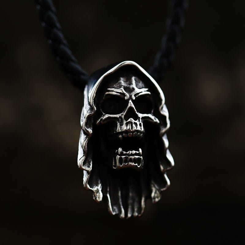 Retro Punk Skull Pendant in Titanium Steel - European and American Style Men's Jewelry