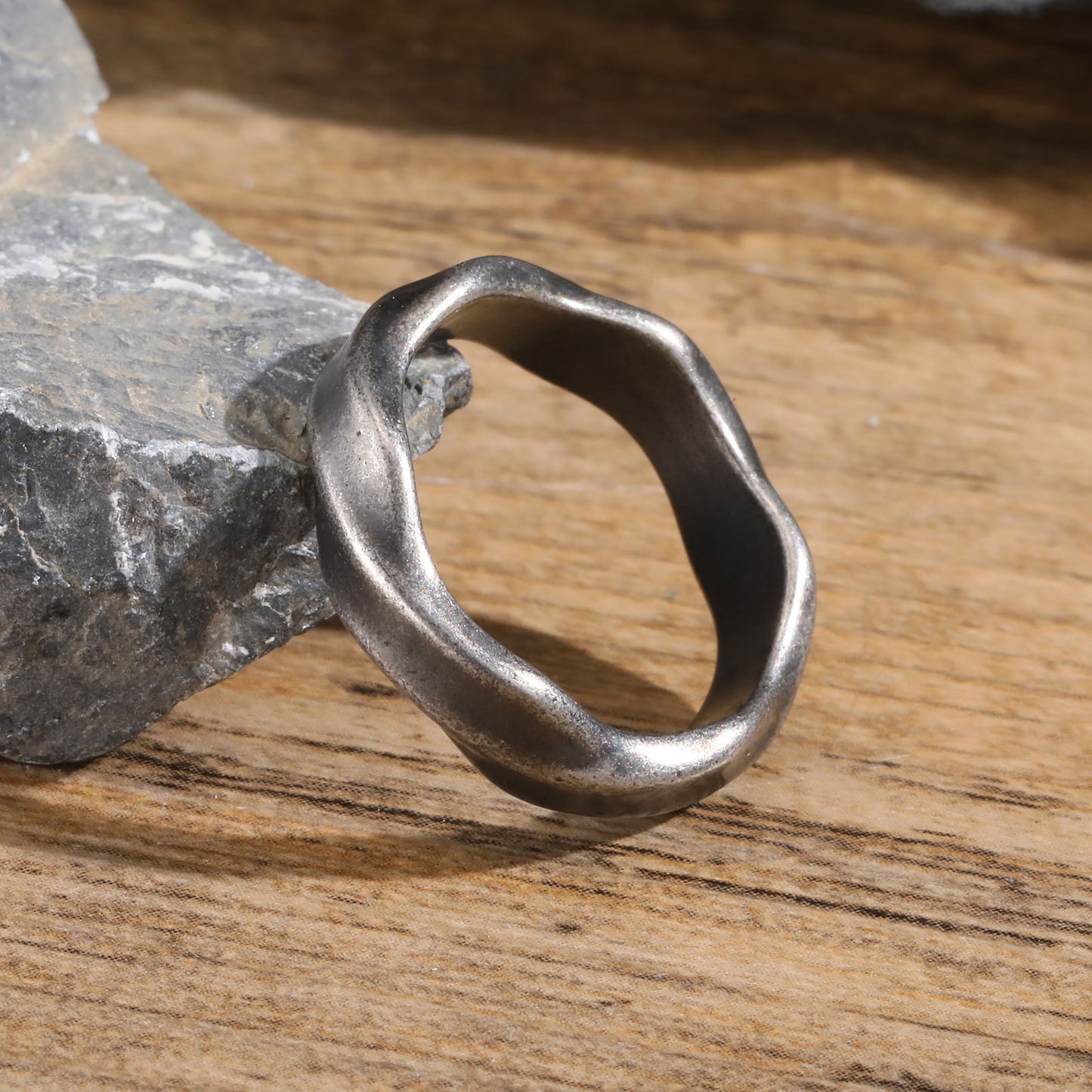 Men's Vintage Grey Stainless Steel Mobius Ring Jewelry