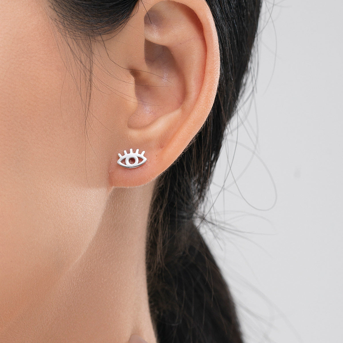 Enamel Blue Eyes S925 Silver Asymmetric Eyelash Earrings for Women